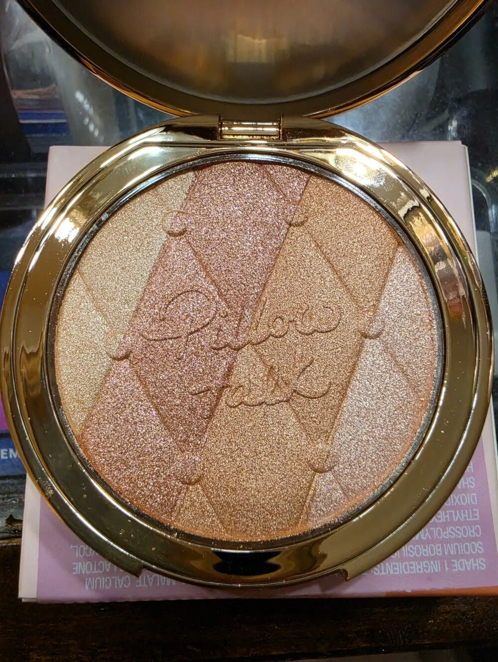LiMITED EDITION Charlotte Tilbury Pillowtalk Milti-glow In Romance Light